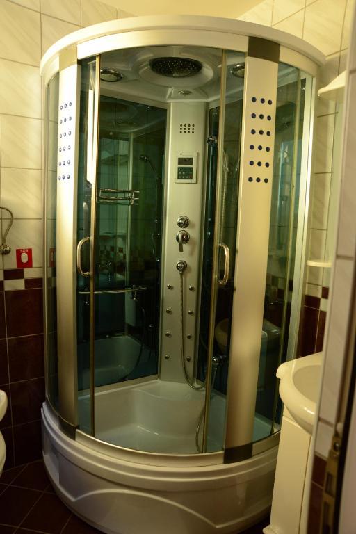 Hotel Zeneva Kragujevac Rum bild